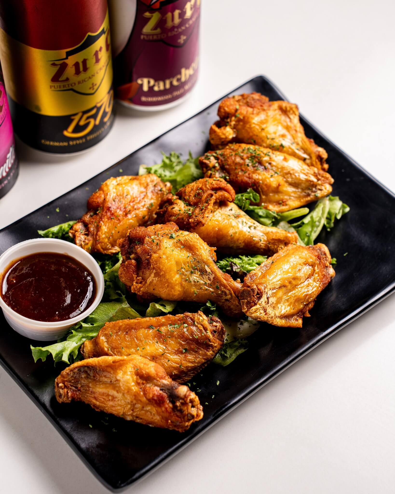 Kankan de cerdo servido en tabla